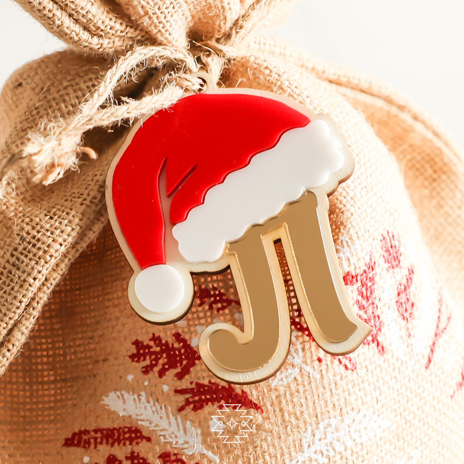 24MM-3D-slovo-zlatno